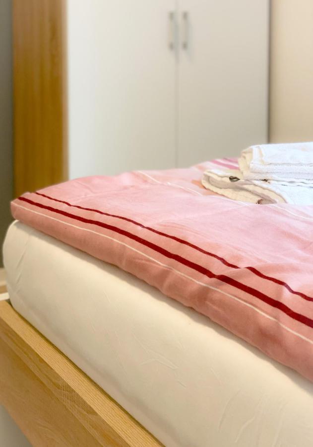 Traumhaftes Privatzimmer In Karlsruhe Exterior foto
